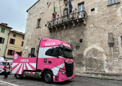 iveco s way giro ditalia foto 12