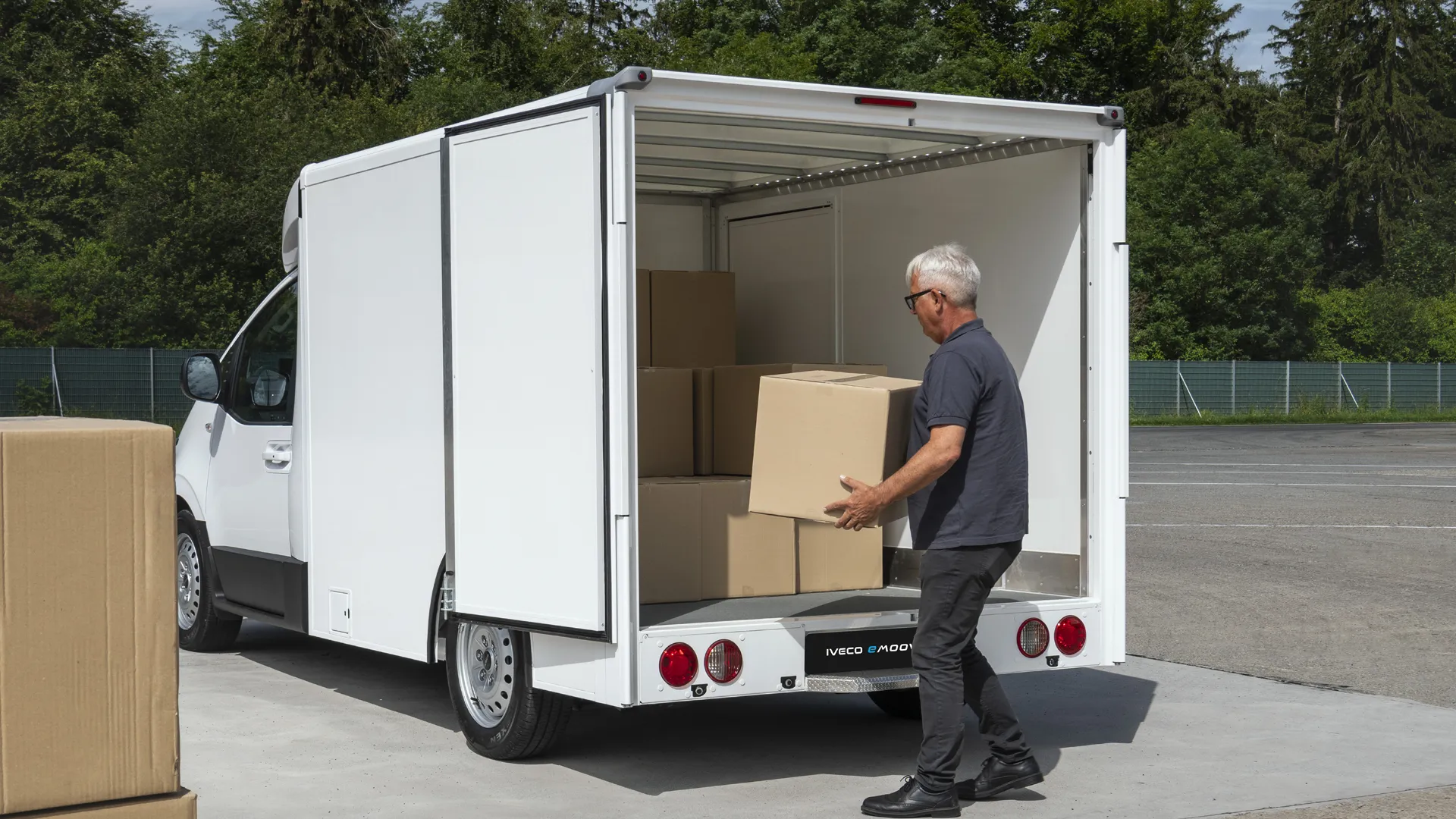 iveco-emoovy-volume-carico