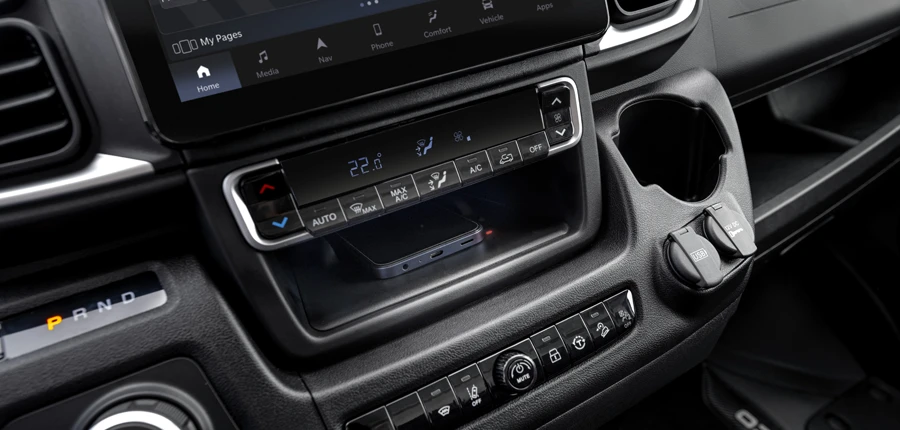 iveco-esuperjolly-infotainment-card