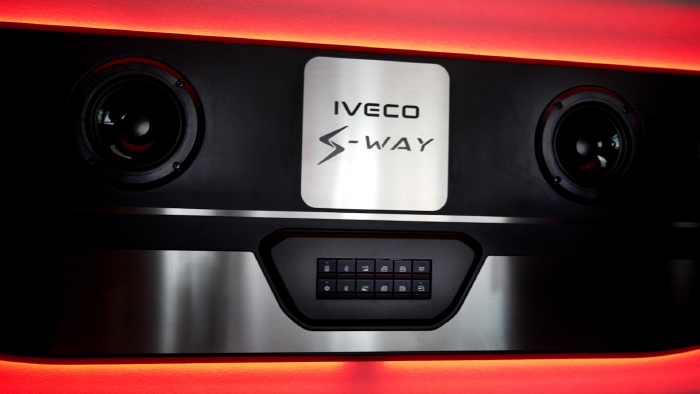 iveco-s-way-accessories-hi-soundbar iveco s way accessories hi soundbar