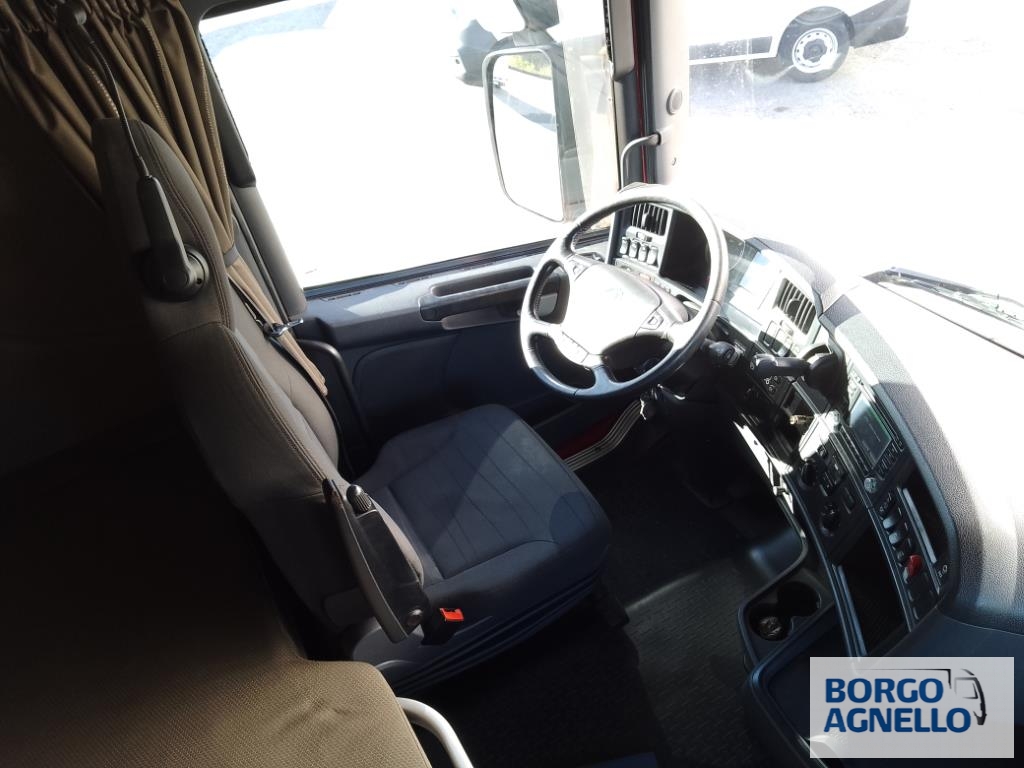 Scania R 164