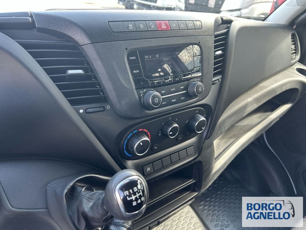 Iveco DAILY 35C14D 6+1