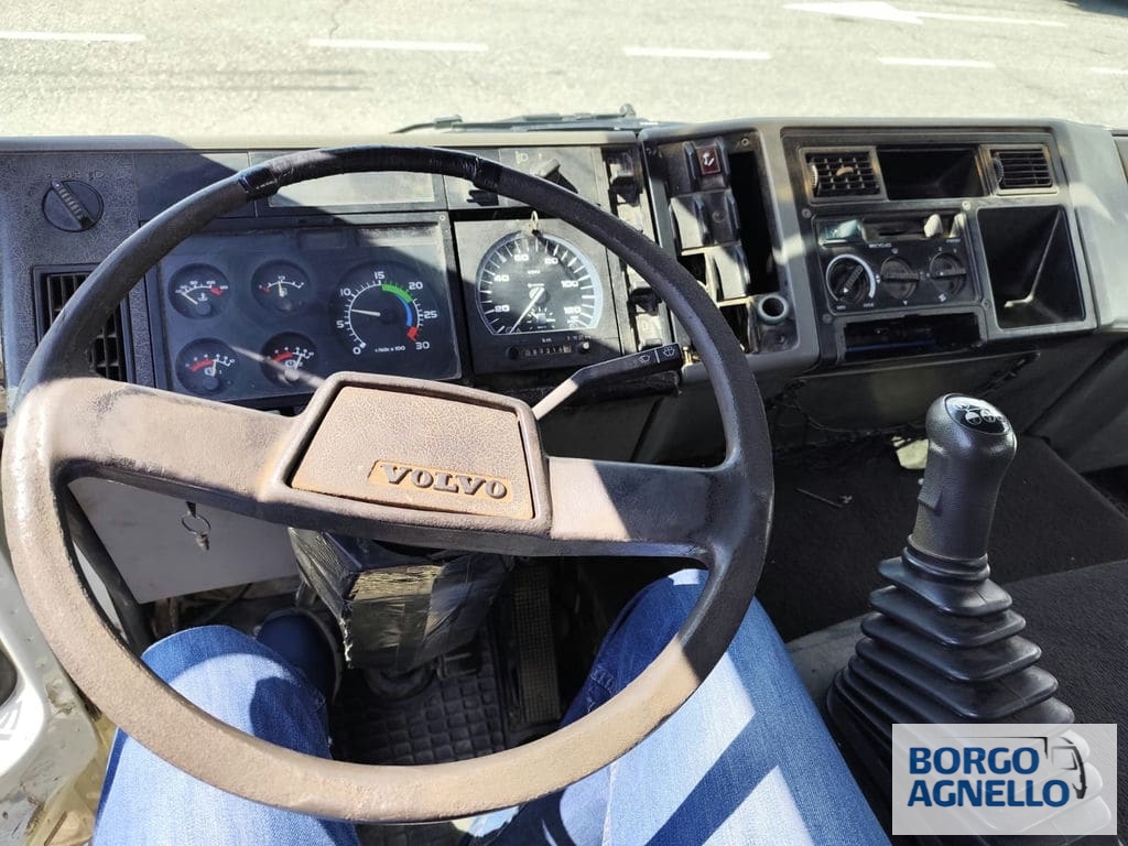 Volvo FL6