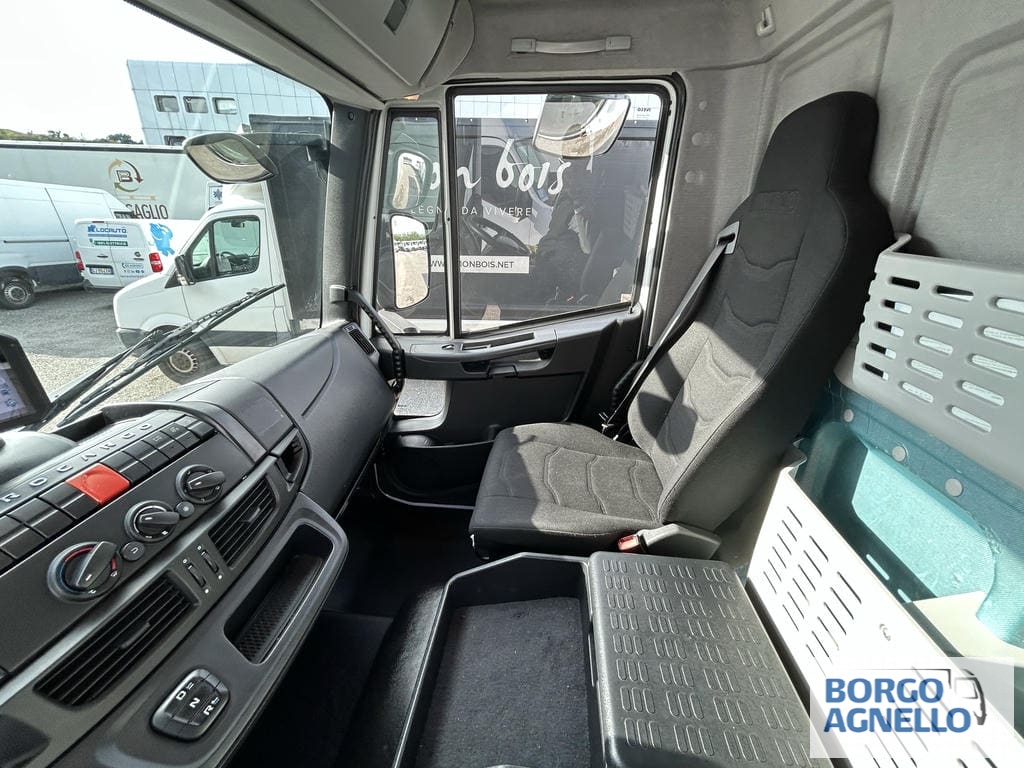 Iveco EUROCARGO ML140E28 P