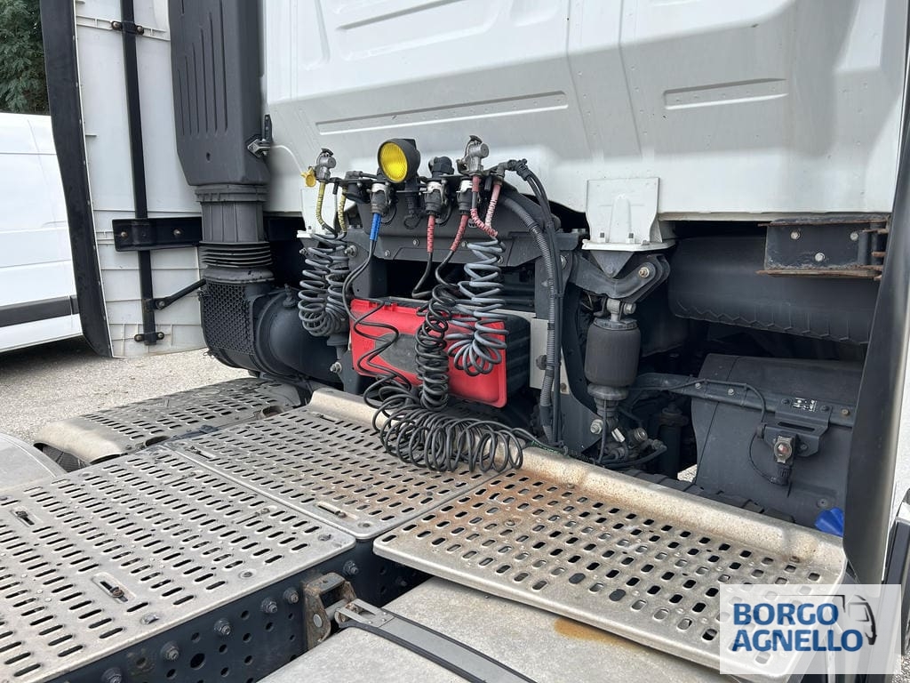 Iveco S-WAY AS440S48 T/P