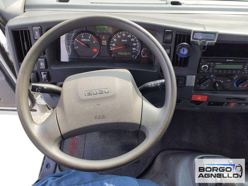 Isuzu N35