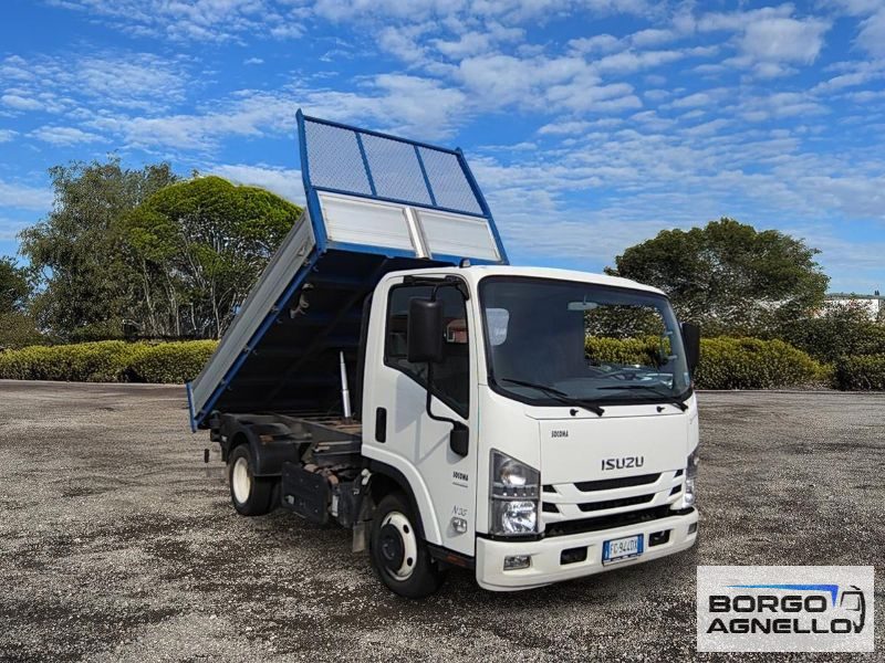 Isuzu N35