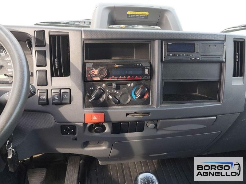 Isuzu P75