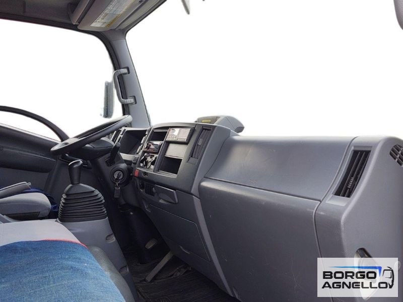 Isuzu P75