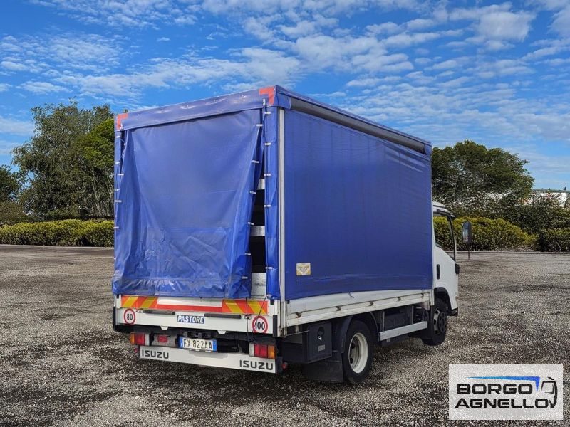 Isuzu P75