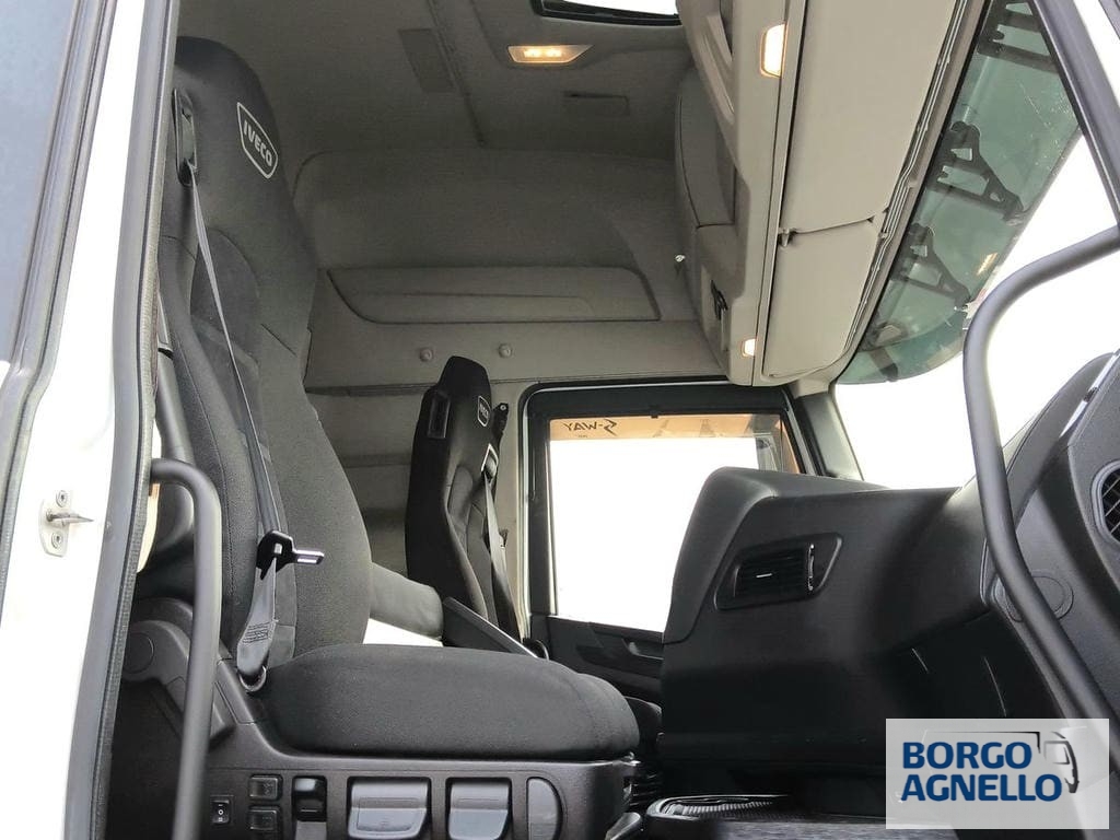 Iveco S-WAY AS440S51 T-P