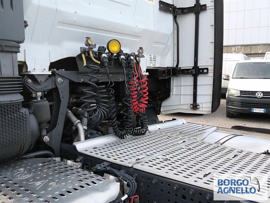 Iveco S-WAY AS440S51 T-P